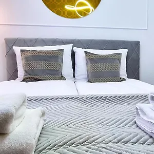 https://apartament-gold-365pam.kolobrzeghotels.com